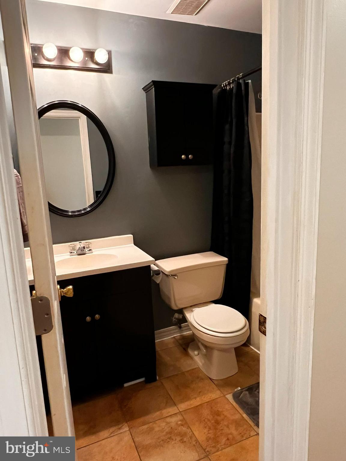 102 Valley View Road Fredericksburg, VA 22407 - Photo 19 of 47 Upstairs Full Bath