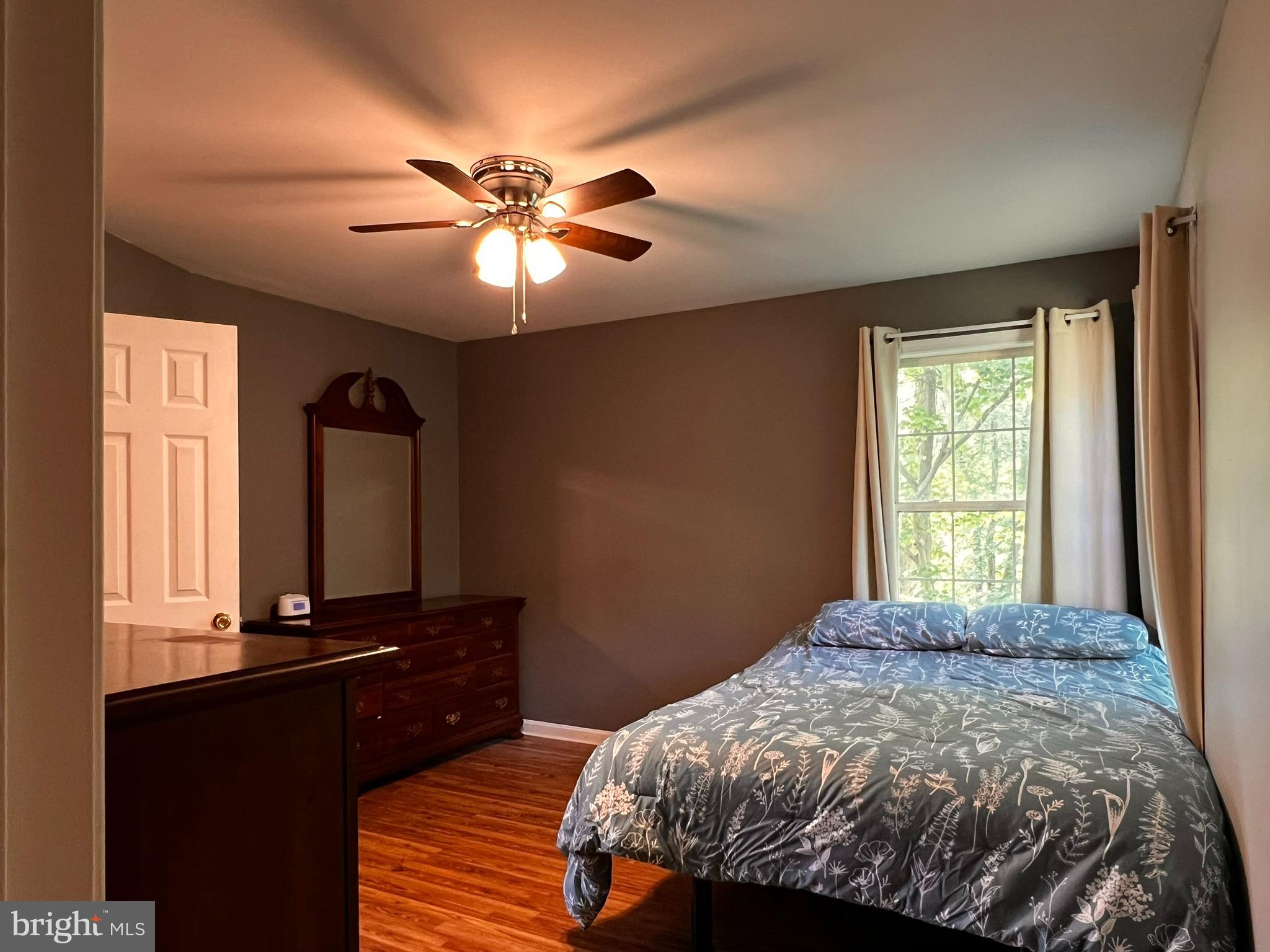 102 Valley View Road Fredericksburg, VA 22407 - Photo 22 of 47 Upstairs Bedroom 3