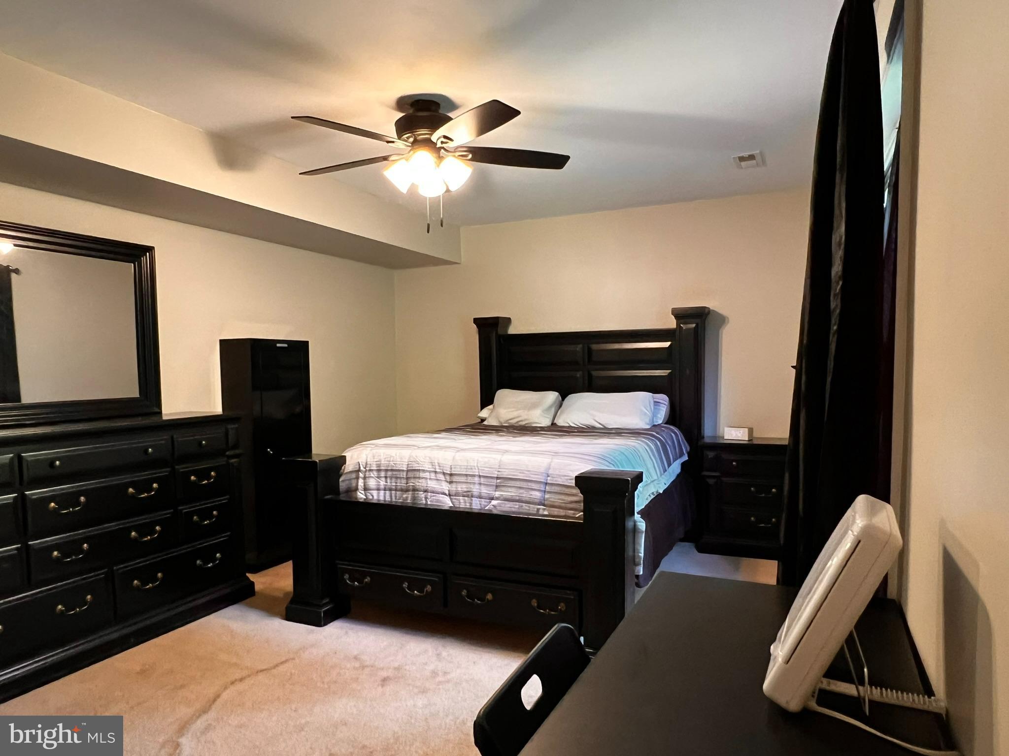 102 Valley View Road Fredericksburg, VA 22407 - Photo 28 of 47 Primary Bedroom Downstairs