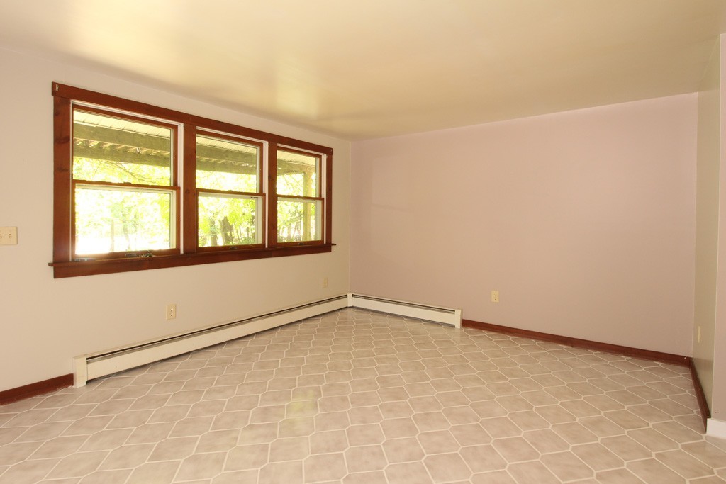 706 Spring Street Winchendon, MA 01475 - Photo 5 of 15 Gallery Image 5