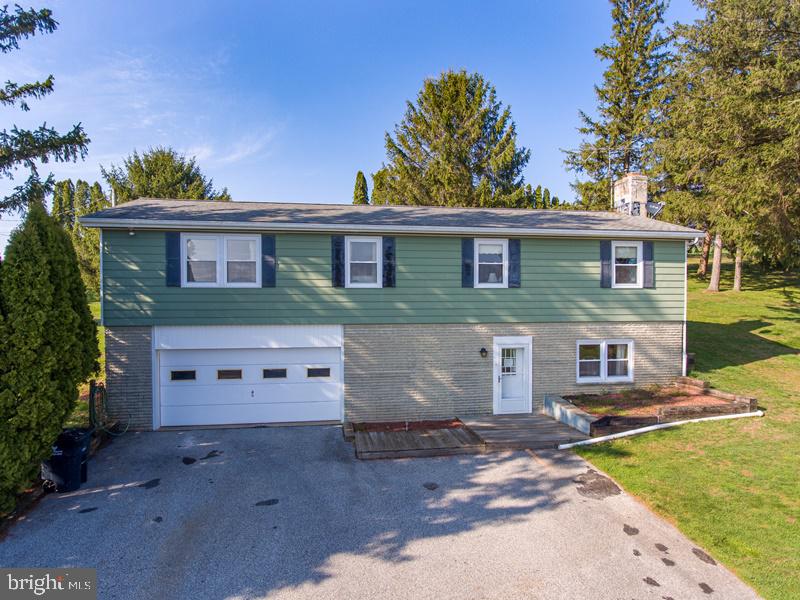 231 Spring Garden Road Kinzers, PA 17535 - Photo 1 of 23