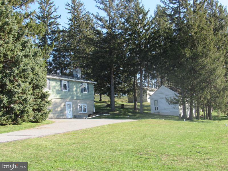231 Spring Garden Road Kinzers, PA 17535 - Photo 7 of 23
