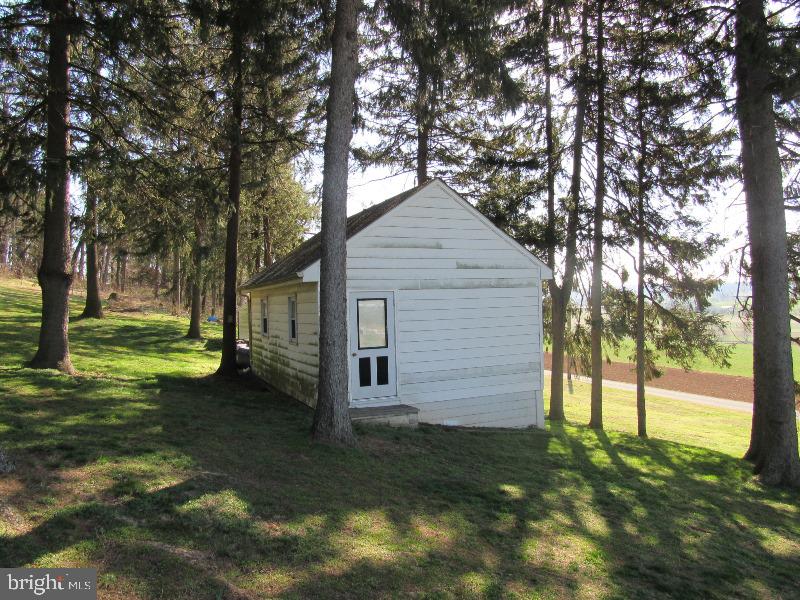 231 Spring Garden Road Kinzers, PA 17535 - Photo 8 of 23