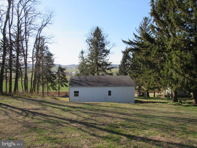 231 Spring Garden Road Kinzers, PA 17535 - Photo 10 of 23