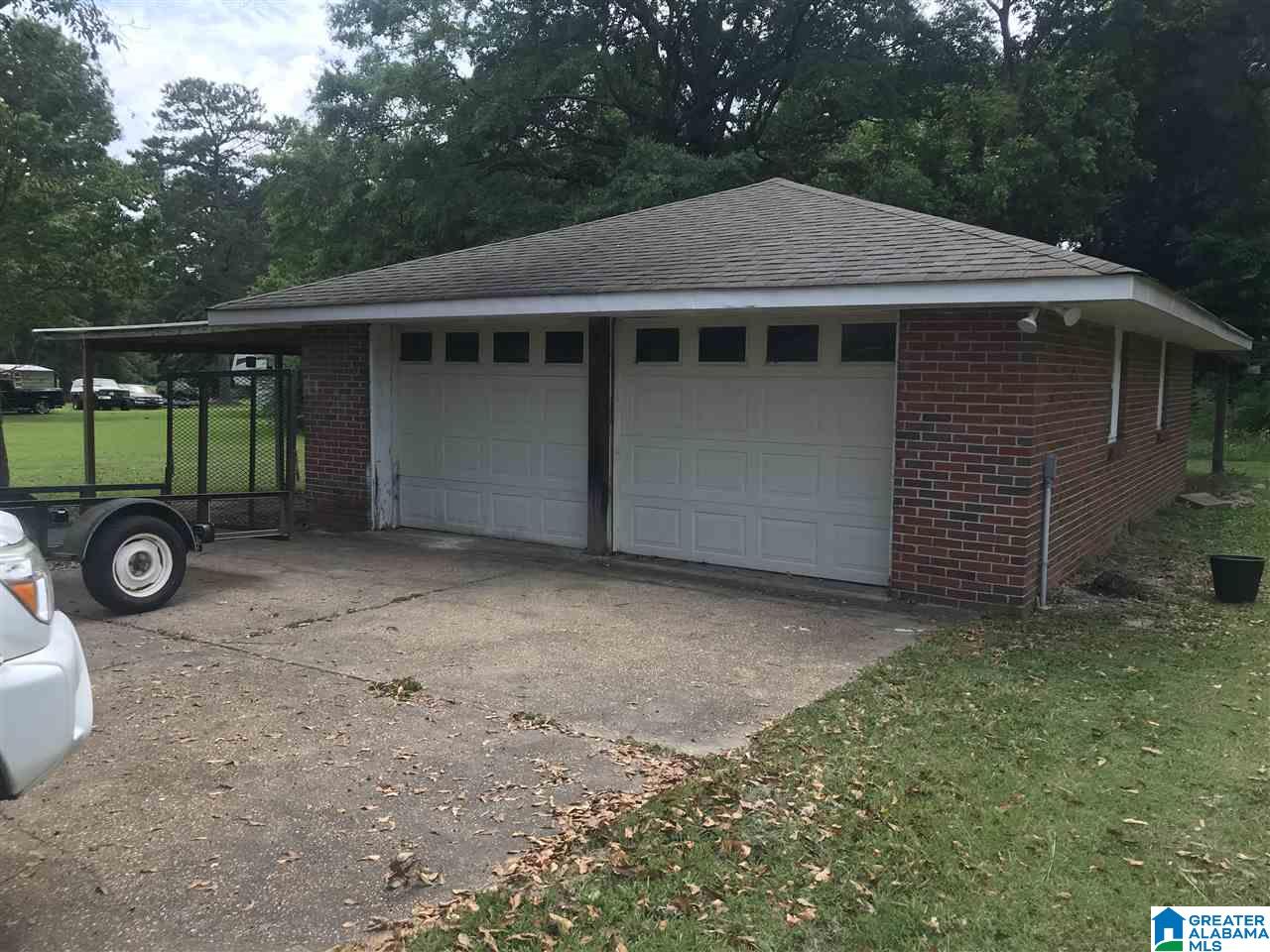 6194 Warrior River Road Bessemer, AL 35023 - Photo 3 of 31