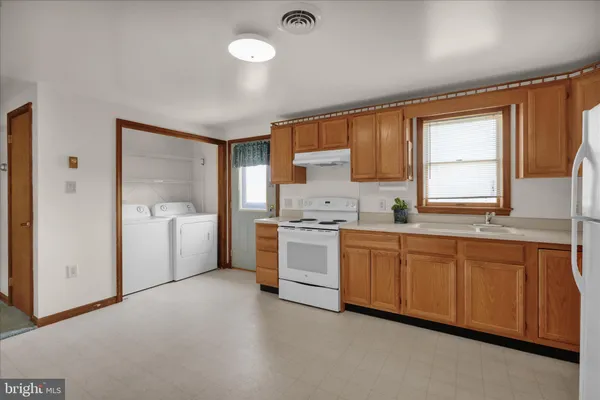 $195,000 | 555 Honeysuckle Court, Pine Grove, PA 17963