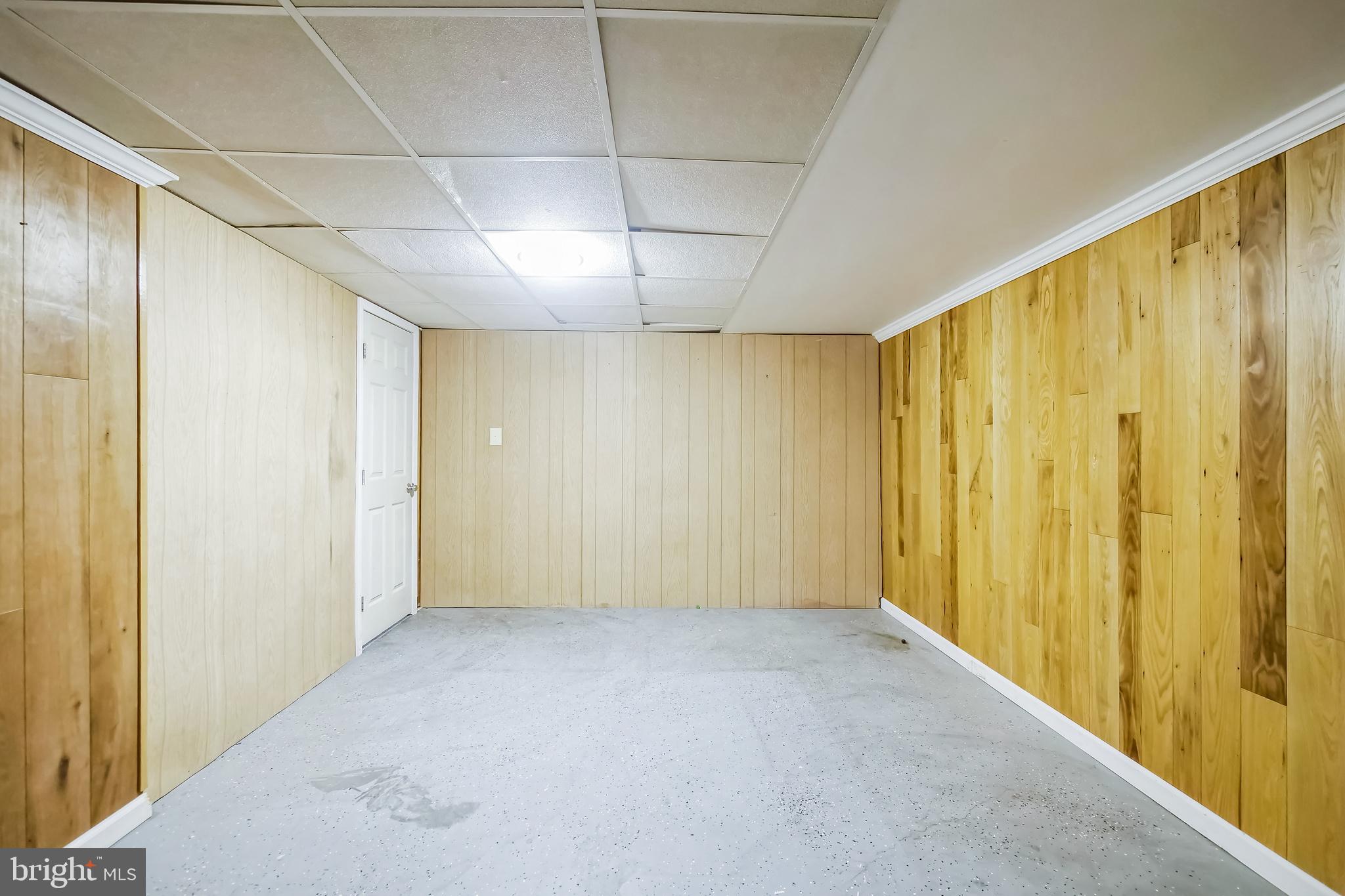 323 Russelcroft Road Winchester, VA 22601 - Photo 14 of 40 a view of an empty room