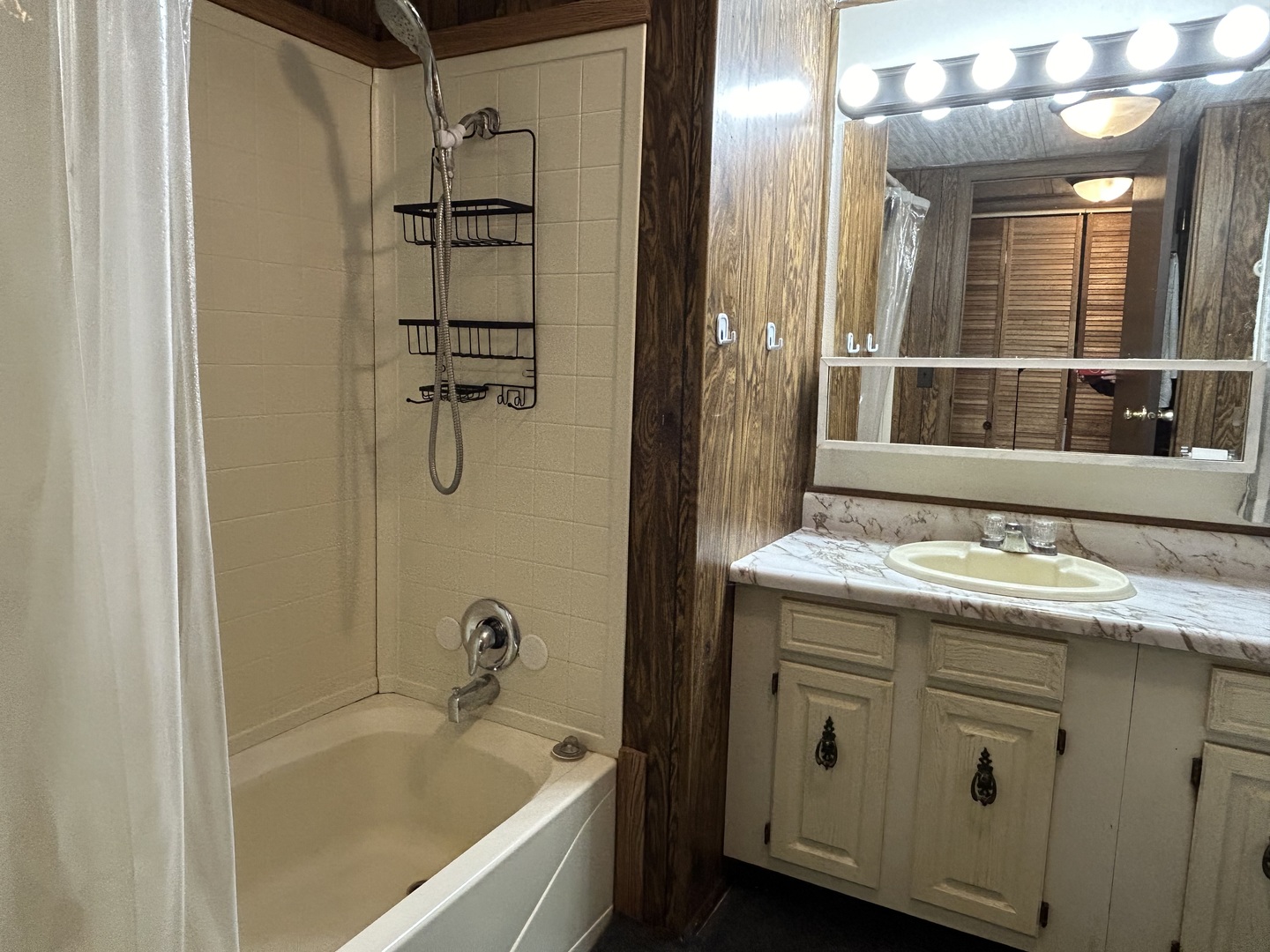 206 Greenview Road Belvidere, IL 61008 - Photo 11 of 13 Gallery Image 11