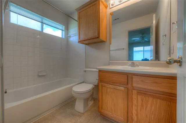 $1,700 | 411 Haupt, Kyle, TX 78640