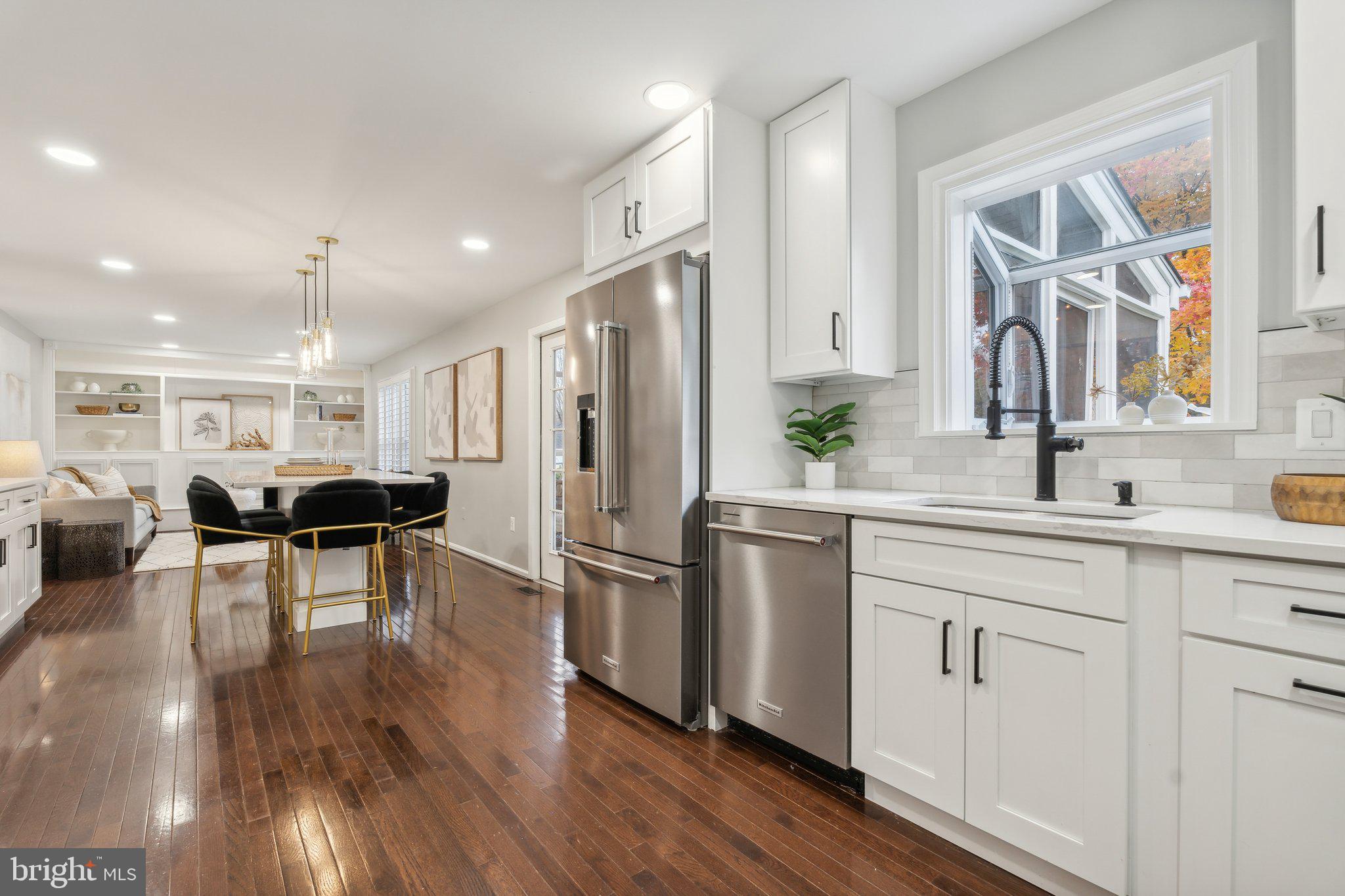 1602 Blue Meadow Road Potomac, MD 20854 - Photo 13 of 47 Eat-In Kitchen