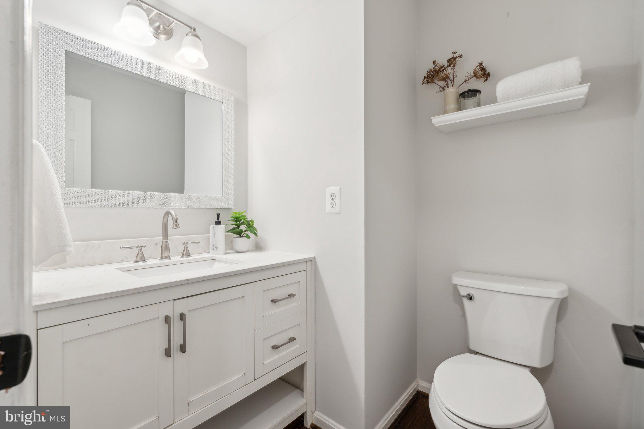 1602 Blue Meadow Road Potomac, MD 20854 - Photo 20 of 47 Main Level Half Bath