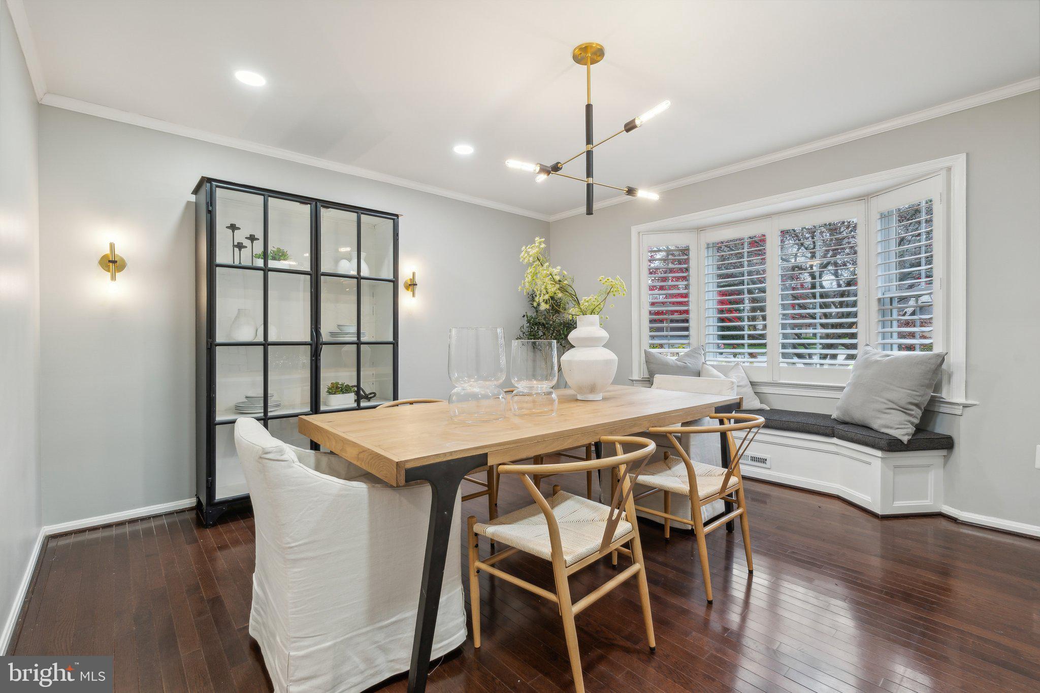 1602 Blue Meadow Road Potomac, MD 20854 - Photo 9 of 47 Dining Room