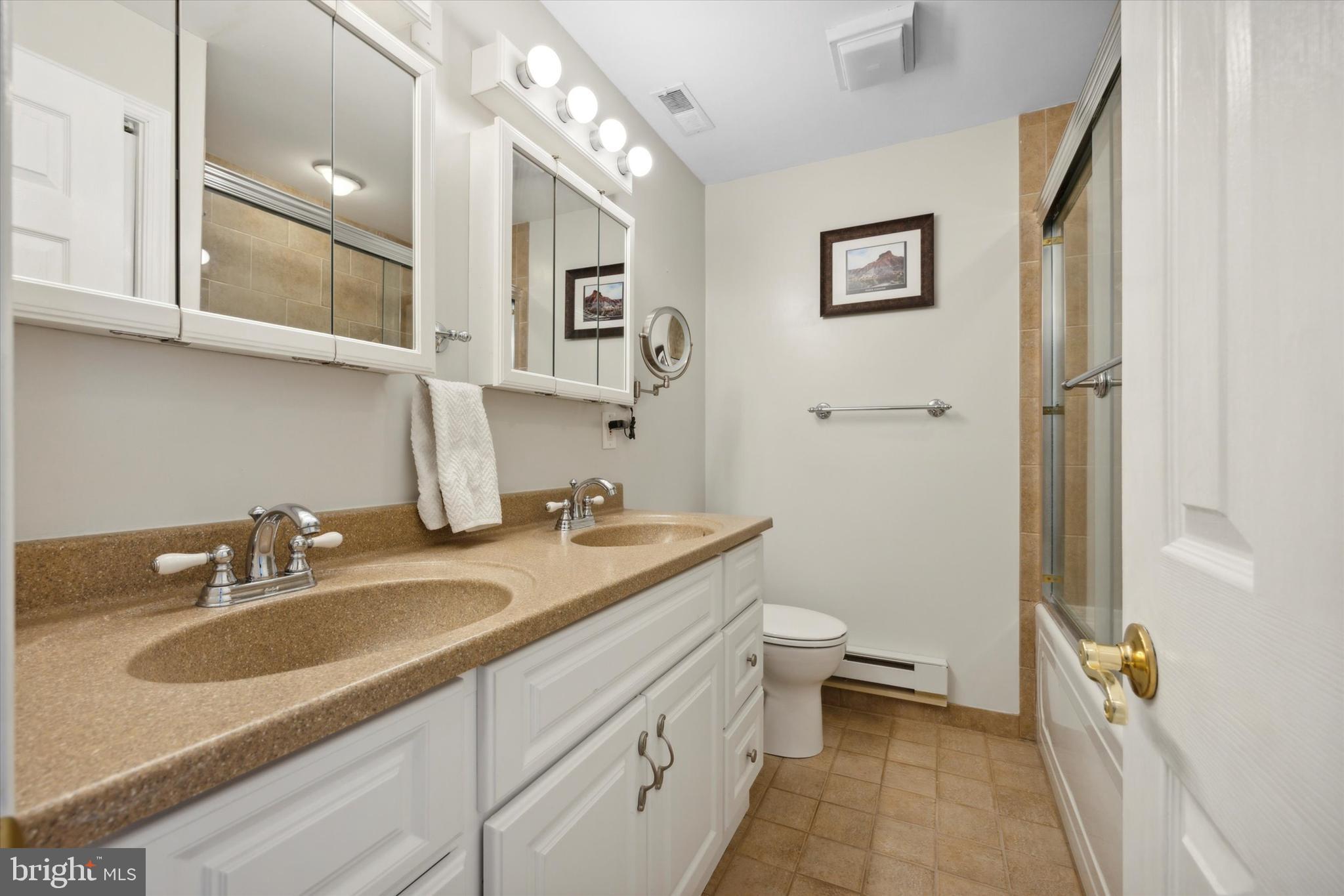 2945 Appledale Road Eagleville, PA 19403 - Photo 22 of 71 Hall Bathroom