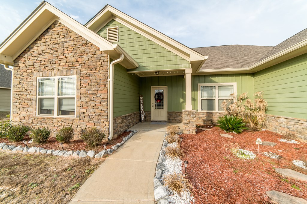 14 Fast Lane Seale, AL 36875 - Photo 4 of 50 Gallery Image 4