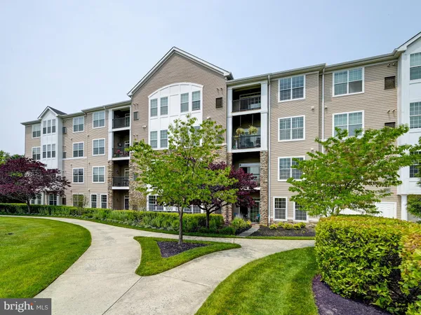 $435,000 | 7101 Travertine Drive, Unit 204, Baltimore, MD 21209