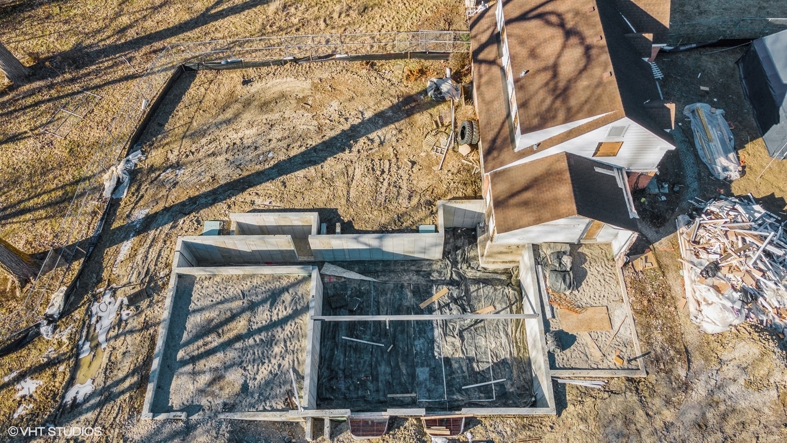 535 Fairway Lane Northbrook, IL 60062 - Photo 4 of 17 a view of outdoor space