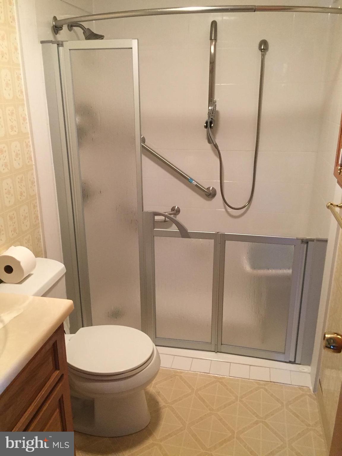 2106 Teslin Road York, PA 17404 - Photo 14 of 16