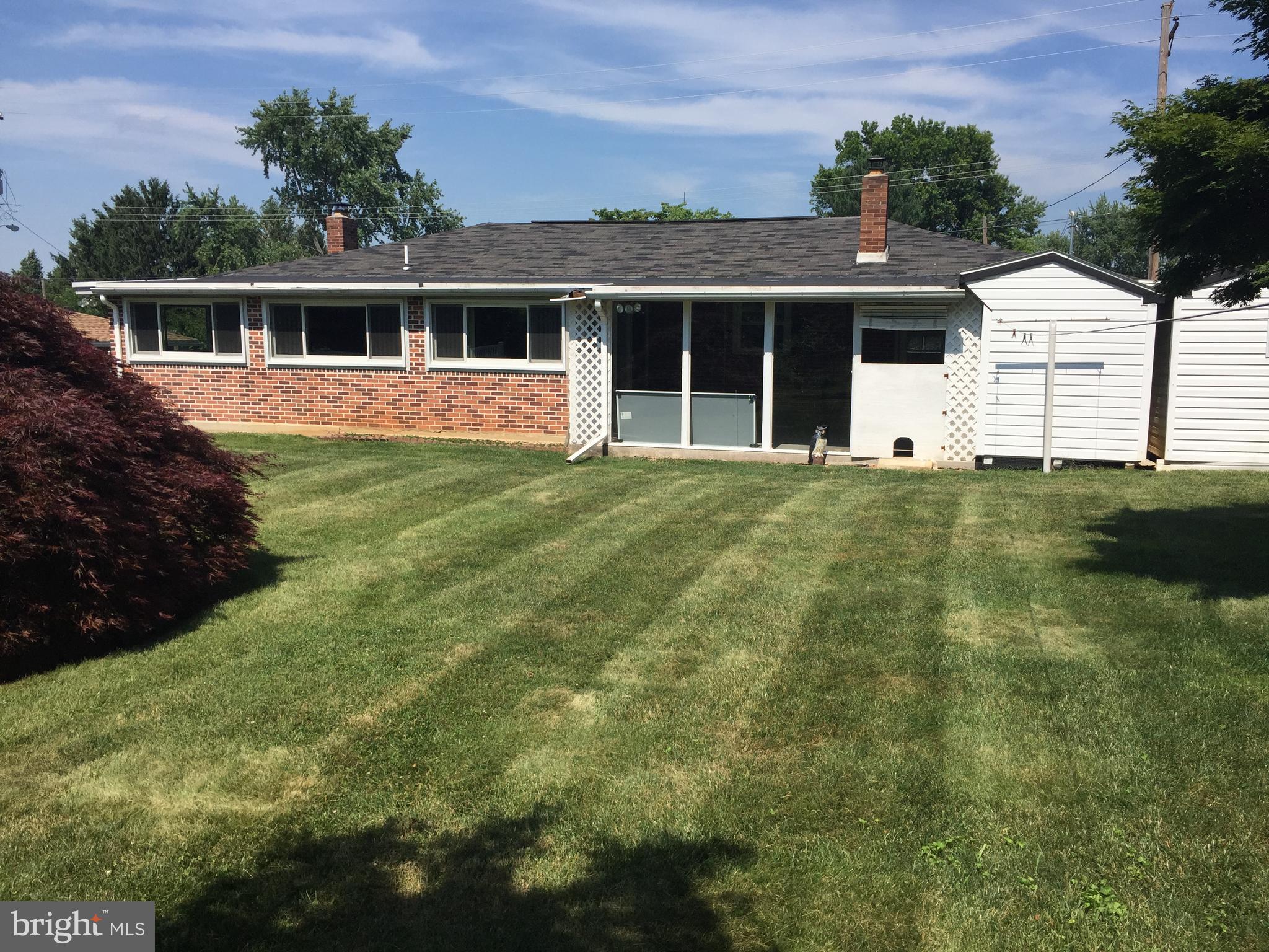 2106 Teslin Road York, PA 17404 - Photo 3 of 16