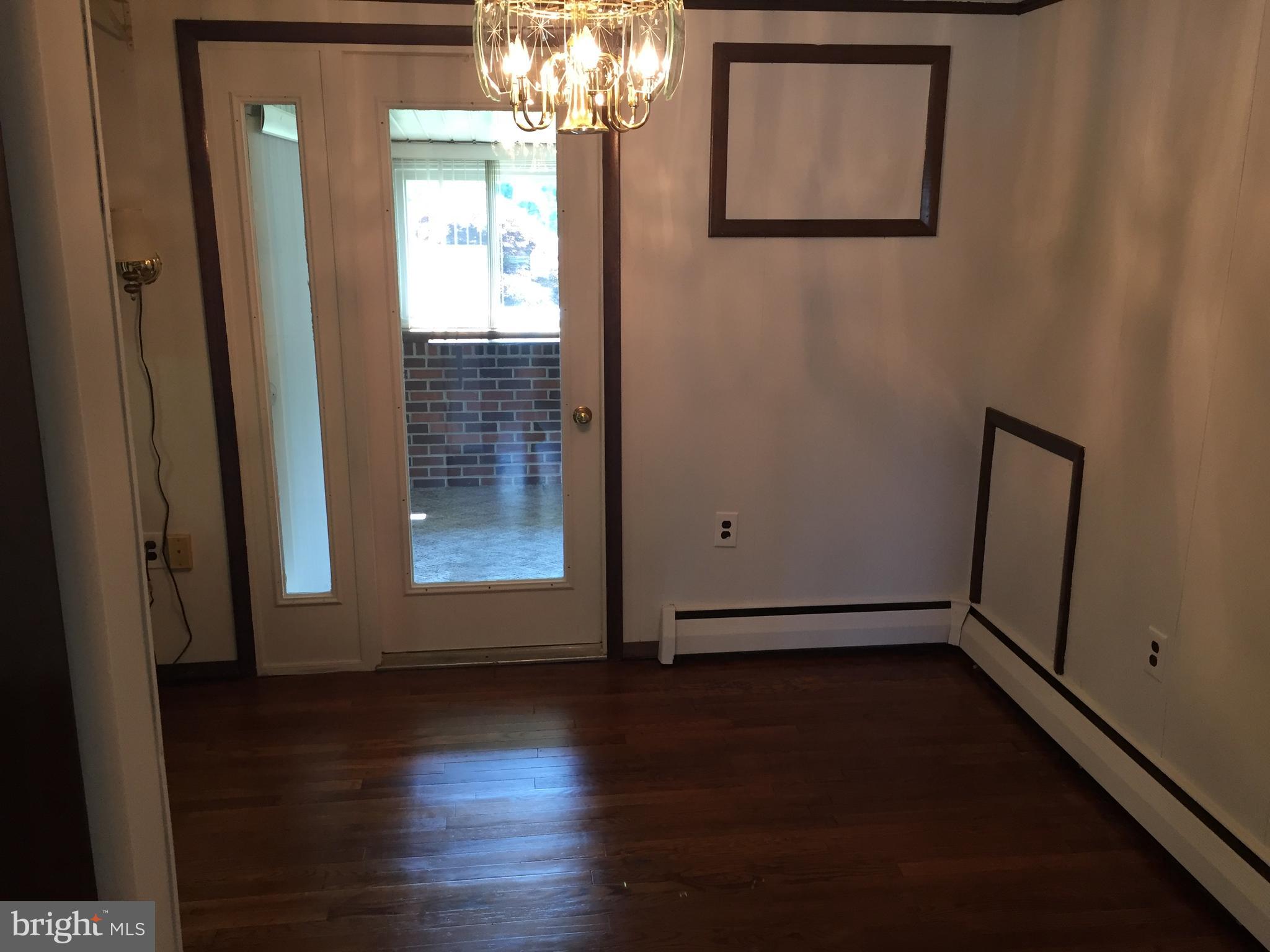 2106 Teslin Road York, PA 17404 - Photo 5 of 16