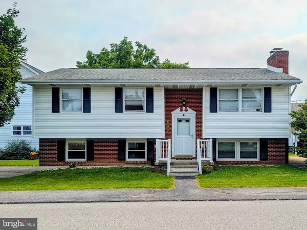 $215,000 | 1037 5th Avenue, Duncansville, PA 16635