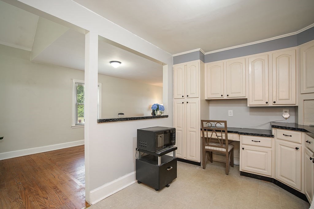 15 Holyoke Road Westfield, MA 01085 - Photo 11 of 41 a view of a kitchen with electric appliances