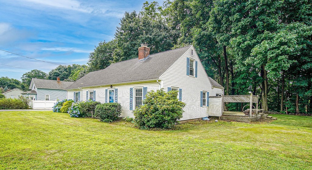 15 Holyoke Road Westfield, MA 01085 - Photo 37 of 41 a view of a house with pool and a garden