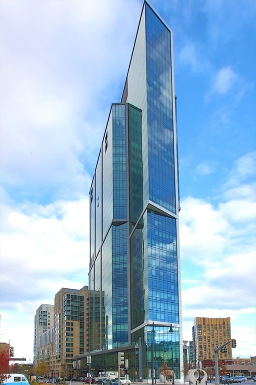 188 Brookline Avenue, Unit 27A/C Boston, MA 02215 - Photo 16 of 17 a view of a tall building