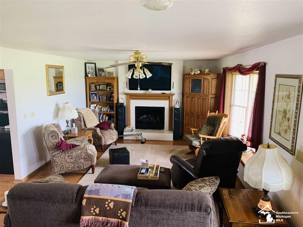13464 Exeter Road Carleton, MI 48117 - Photo 3 of 13