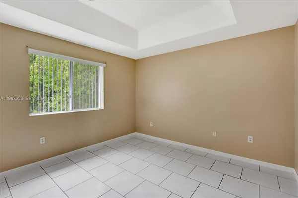 $2,000 | 2874 Southeast 15th Road, Unit 52, Homestead, FL 33035