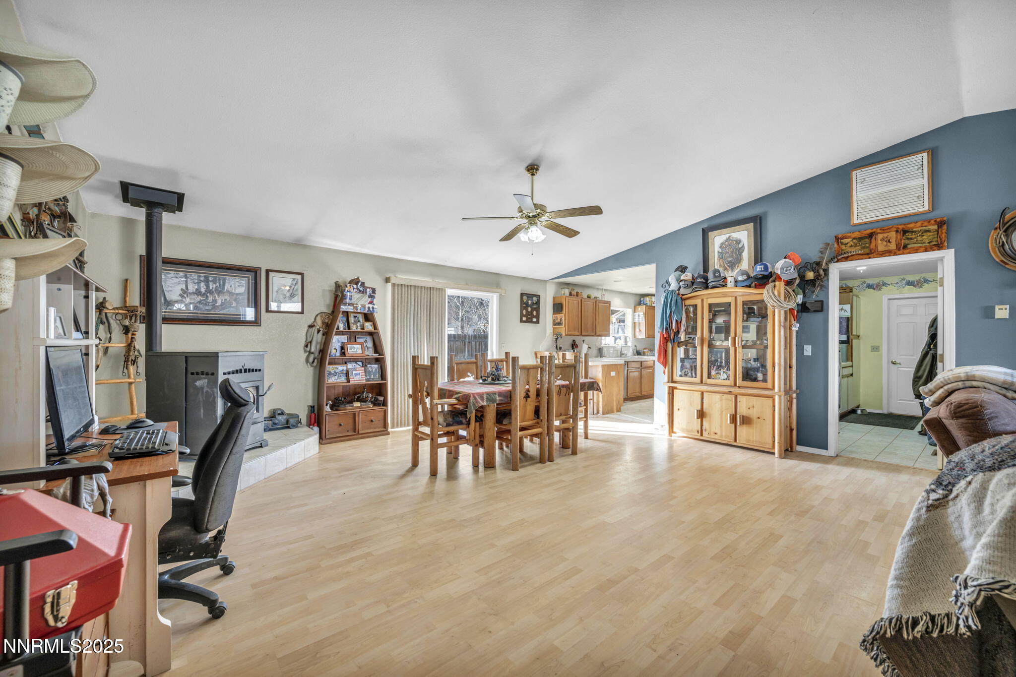 1347 Antelope Valley Road Reno, NV 89506 - Photo 9 of 53 62-web-or-mls-1347-antelope-valley-rd