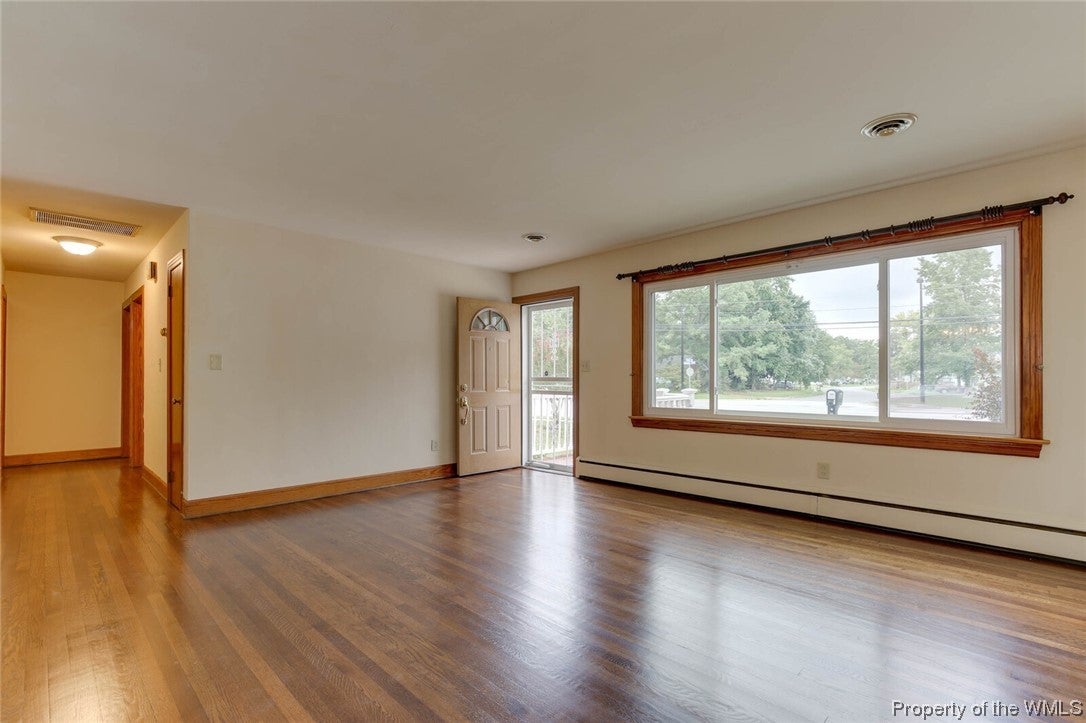 137 Saunders Road Hampton, VA 23666 - Photo 10 of 34 Gallery Image 10