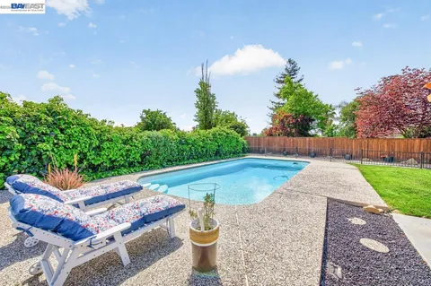$1,199,000 | 5549 Bridgeport Circle, Livermore, CA 94551
