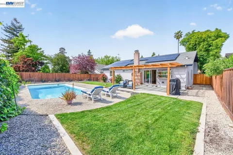 $1,199,000 | 5549 Bridgeport Circle, Livermore, CA 94551