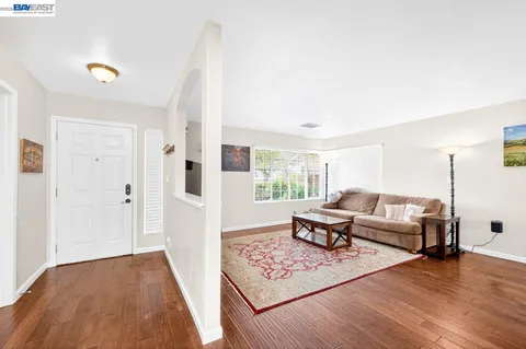 $1,199,000 | 5549 Bridgeport Circle, Livermore, CA 94551