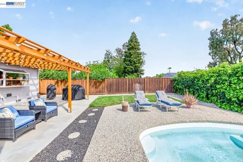 $1,199,000 | 5549 Bridgeport Circle, Livermore, CA 94551