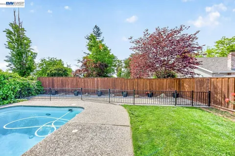 $1,199,000 | 5549 Bridgeport Circle, Livermore, CA 94551