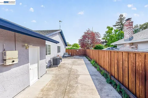 $1,199,000 | 5549 Bridgeport Circle, Livermore, CA 94551