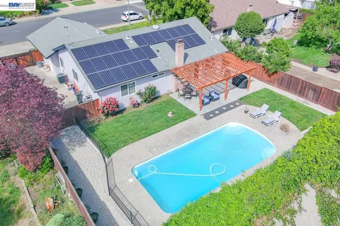 $1,199,000 | 5549 Bridgeport Circle, Livermore, CA 94551