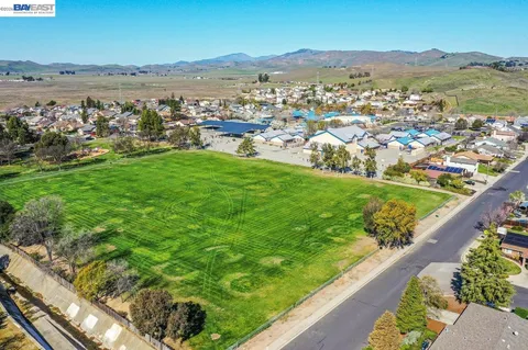 $1,199,000 | 5549 Bridgeport Circle, Livermore, CA 94551