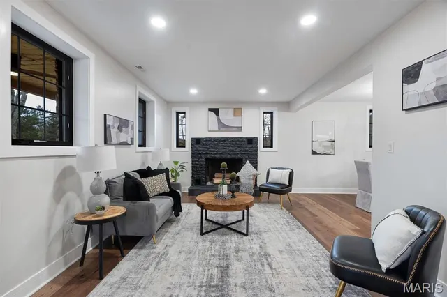 $849,900 | 18531 South Fox Creek Lane, Pacific, MO 63069