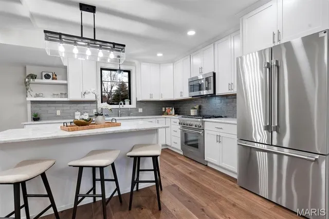 $849,900 | 18531 South Fox Creek Lane, Pacific, MO 63069