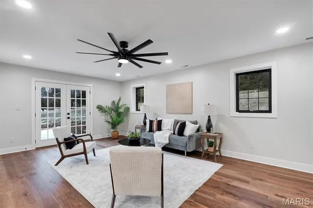 $849,900 | 18531 South Fox Creek Lane, Pacific, MO 63069