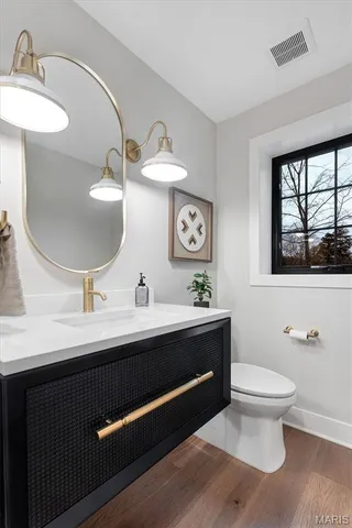 $849,900 | 18531 South Fox Creek Lane, Pacific, MO 63069