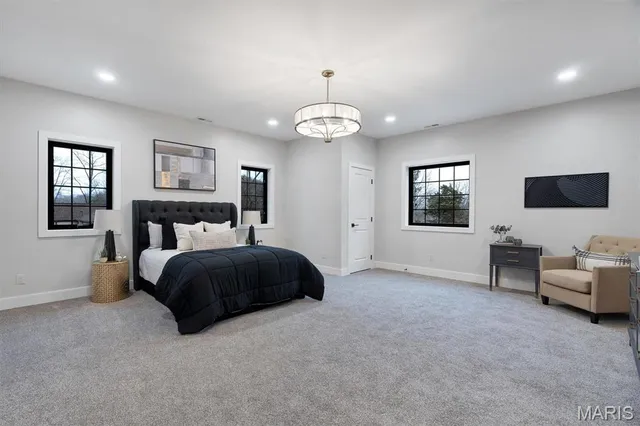 $849,900 | 18531 South Fox Creek Lane, Pacific, MO 63069