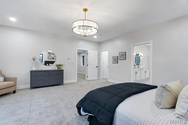 $849,900 | 18531 South Fox Creek Lane, Pacific, MO 63069