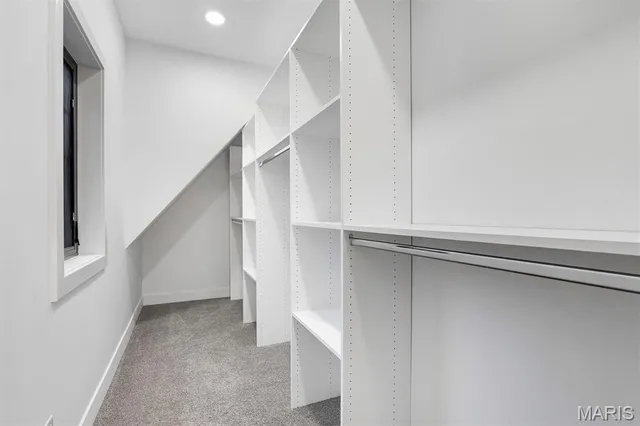 $849,900 | 18531 South Fox Creek Lane, Pacific, MO 63069