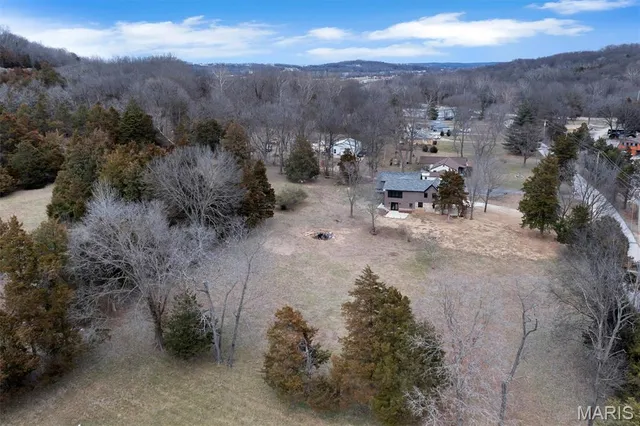 $849,900 | 18531 South Fox Creek Lane, Pacific, MO 63069