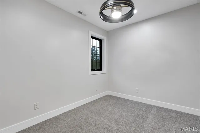 $849,900 | 18531 South Fox Creek Lane, Pacific, MO 63069