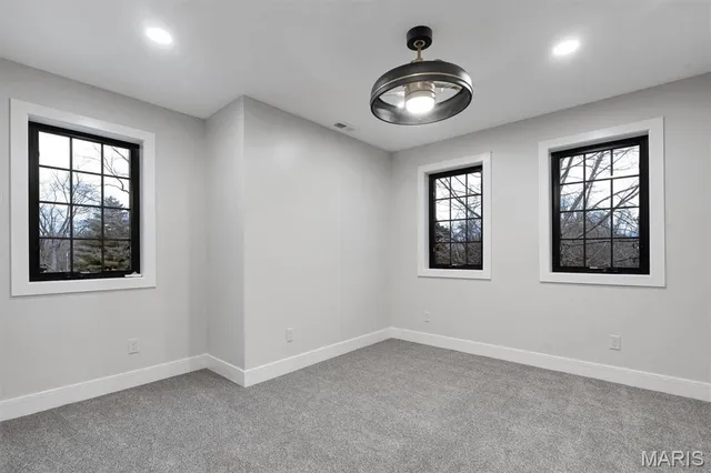 $849,900 | 18531 South Fox Creek Lane, Pacific, MO 63069