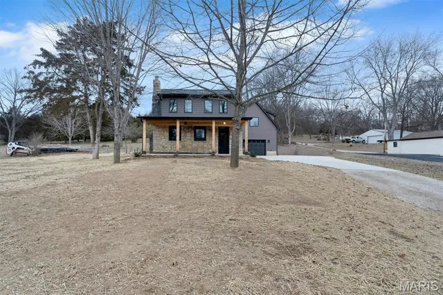 $849,900 | 18531 South Fox Creek Lane, Pacific, MO 63069